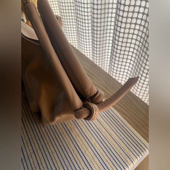 Elizabeth and James nude handbag - Picture 16 of 16